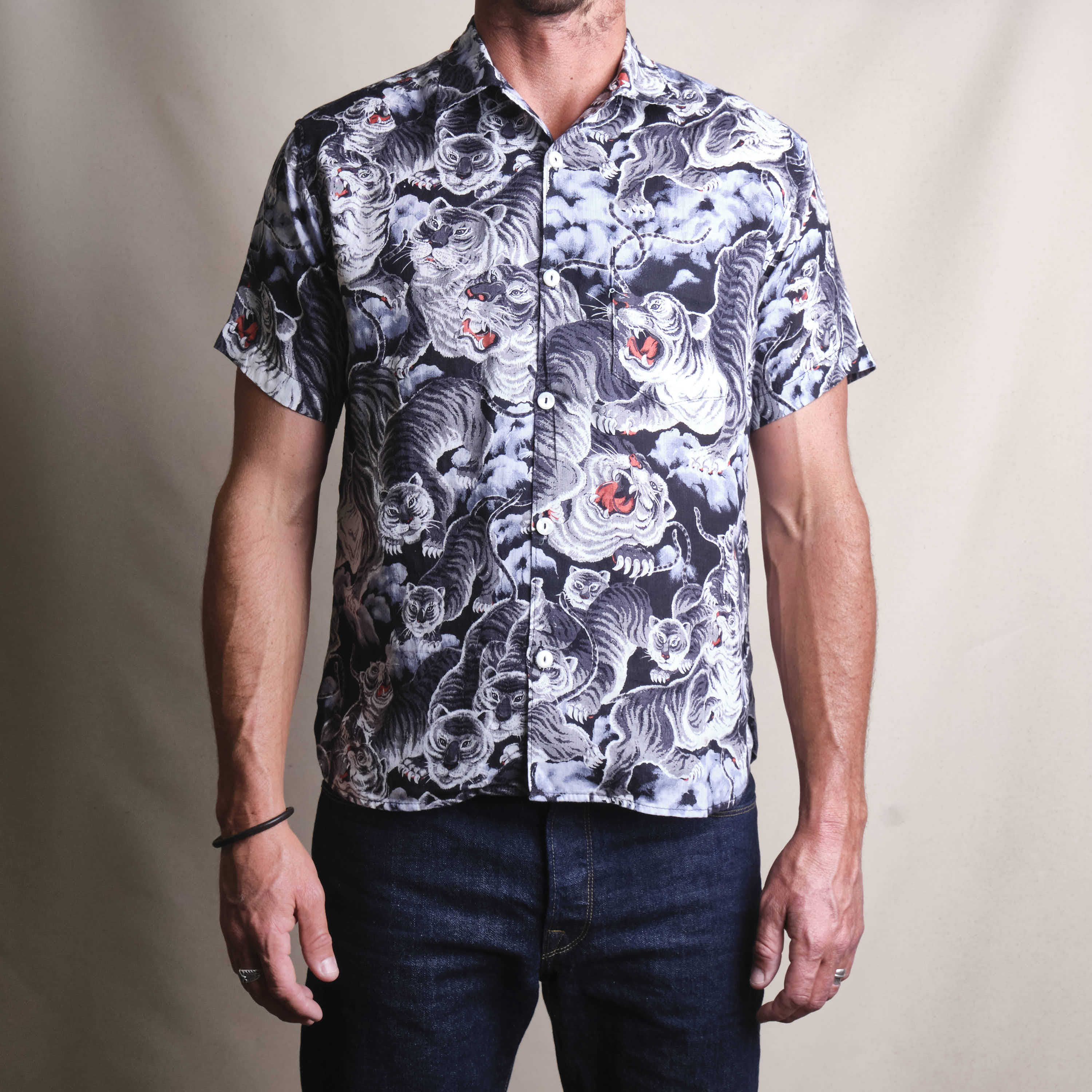 Hawaiian <span> Black Tiger </span>